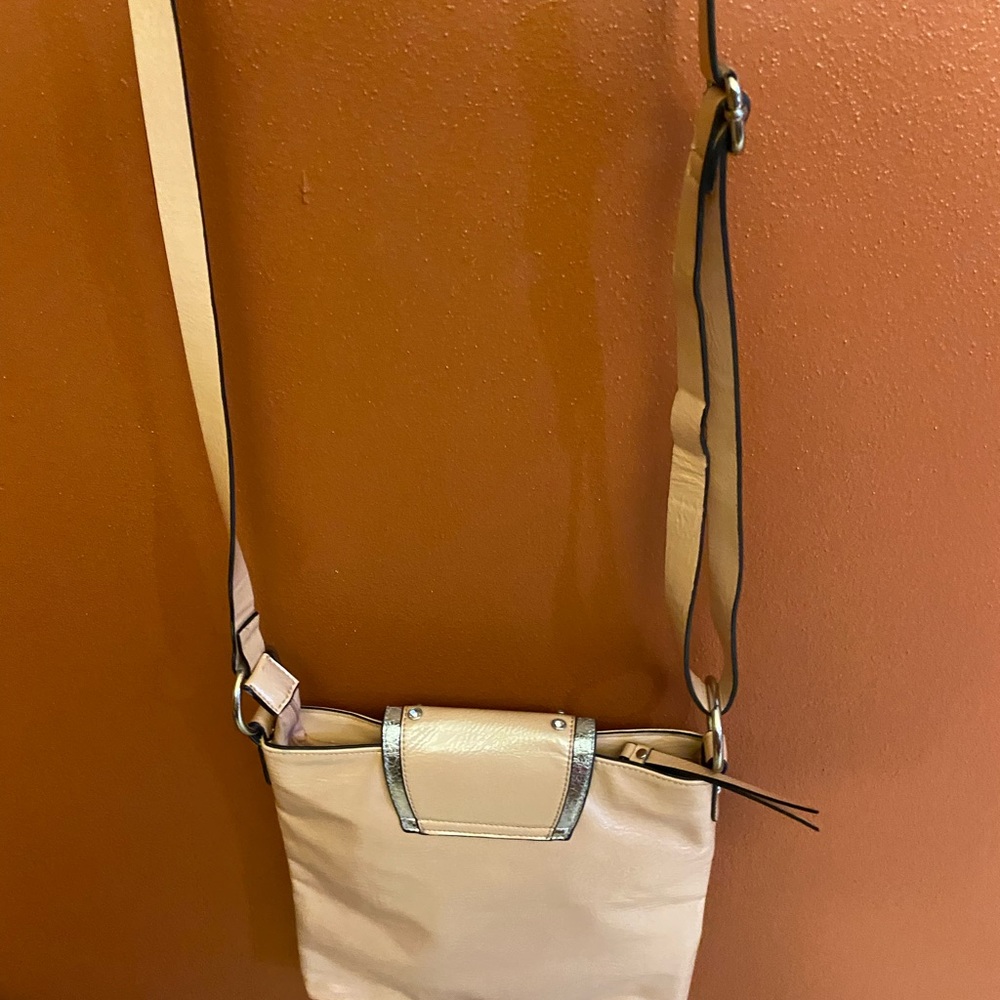 Miss Me Crossbody - Picture 3 of 8